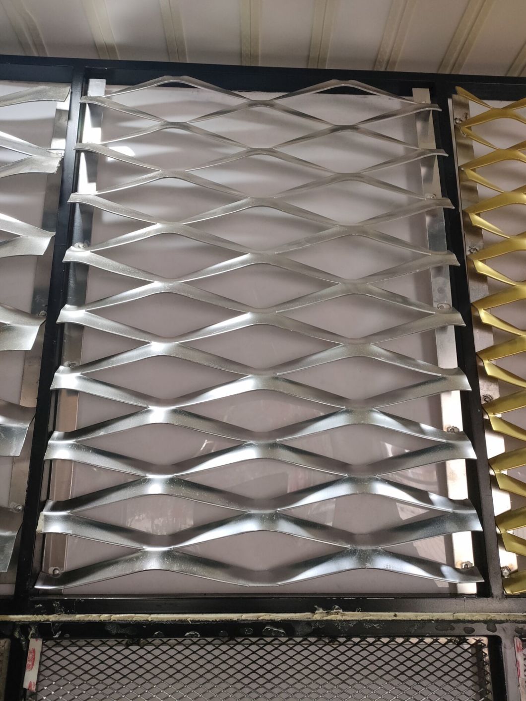 Расширенная металлическая сетка для фасада (MT-EM004)