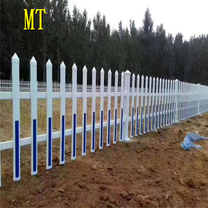 Hàng rào đồng cỏ bằng lưới thép bọc nhựa PVC (MT-FM018)