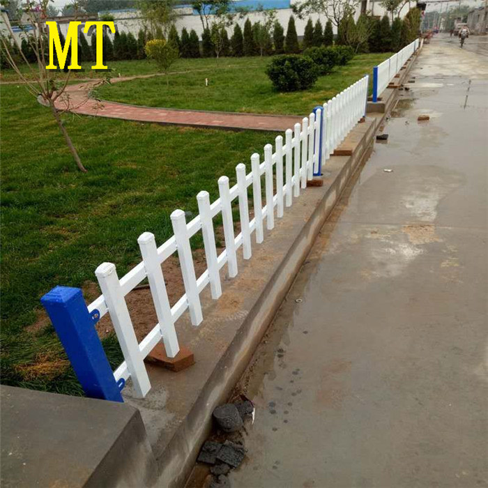 PVC obložena žičana mreža ograda za travnjake (MT-FM018)
