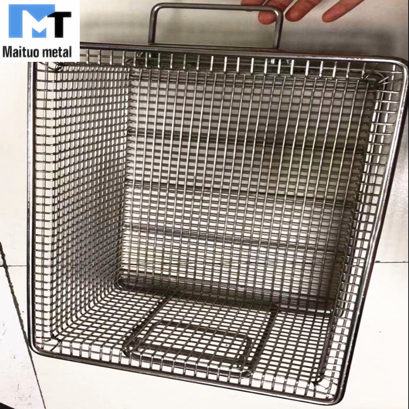 Fired an Barbecued Stainless Steel Basket